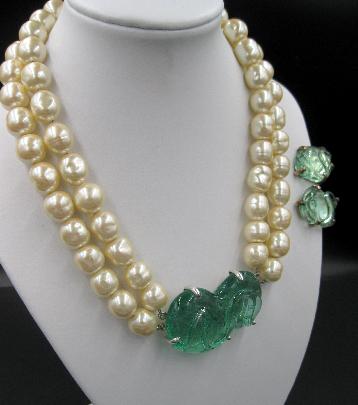 Green Glass Faux Pearl Necklace Earring Set
